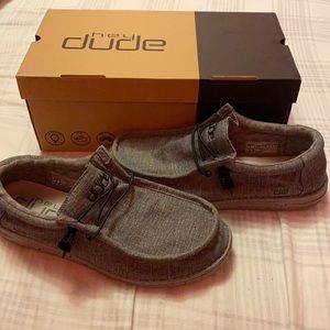 Like new Hey Dudes in box